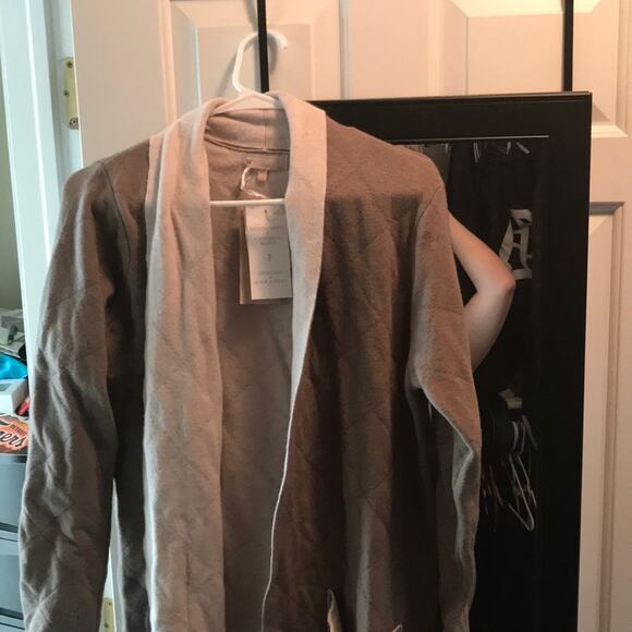 Italian Cashmere and wool sweater with pockets NWT - Picture 3 of 5